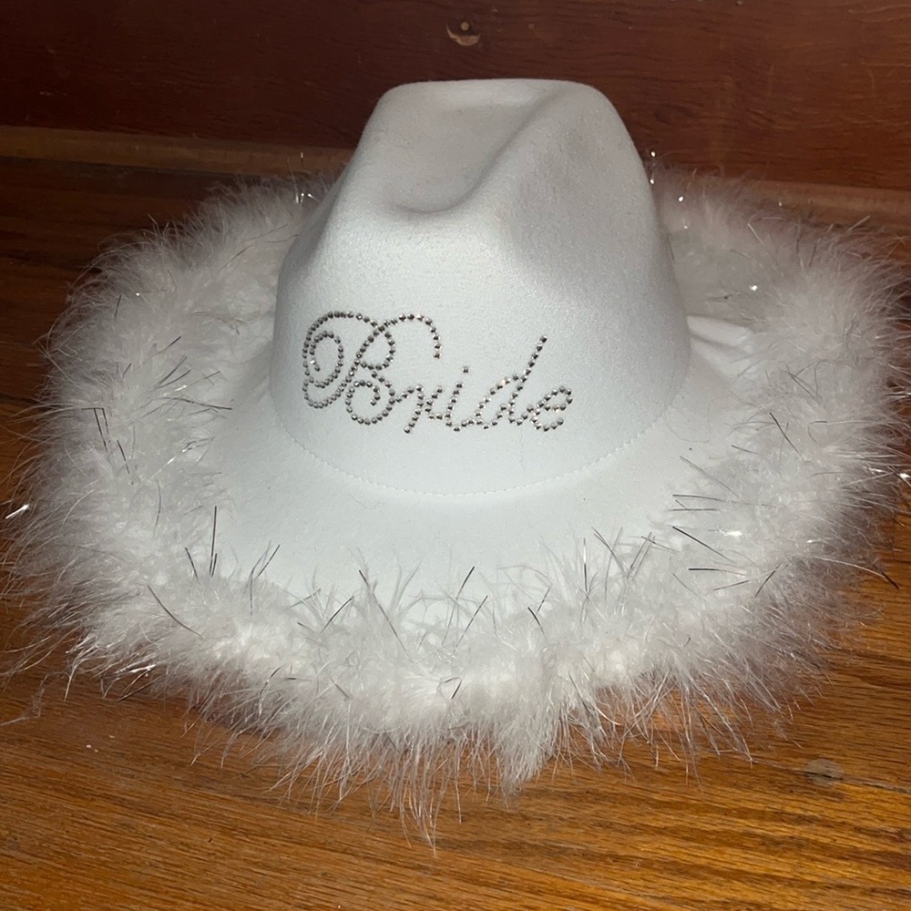 Feathered-Trim Bride Cowgirl Hat